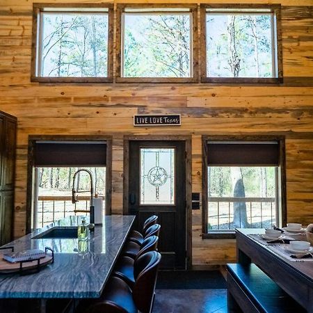 The Big Tex Luxury Cabin Is Epic Брокен-Боу Екстер'єр фото