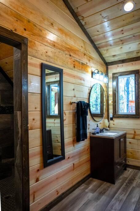 The Big Tex Luxury Cabin Is Epic Брокен-Боу Екстер'єр фото
