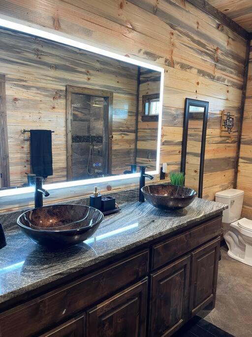 The Big Tex Luxury Cabin Is Epic Брокен-Боу Екстер'єр фото