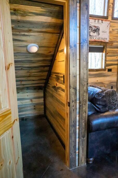 The Big Tex Luxury Cabin Is Epic Брокен-Боу Екстер'єр фото