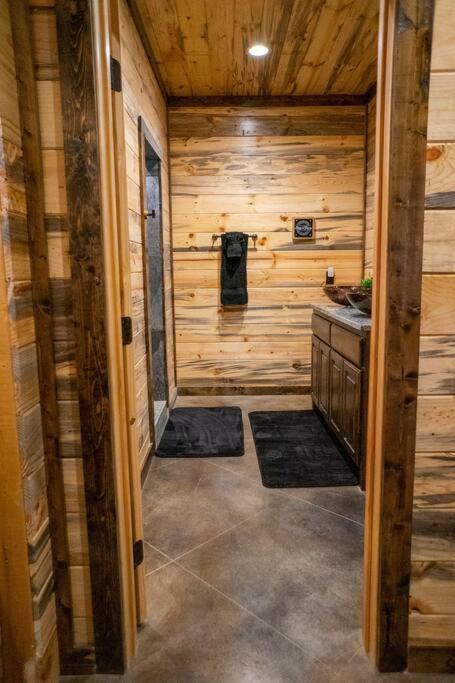The Big Tex Luxury Cabin Is Epic Брокен-Боу Екстер'єр фото