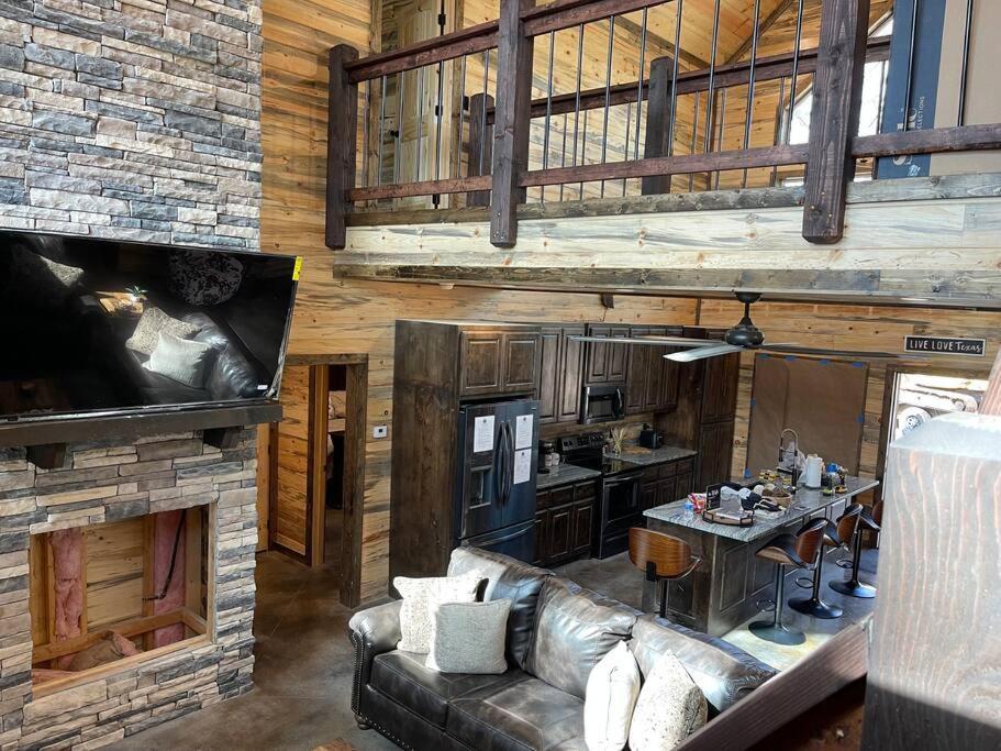 The Big Tex Luxury Cabin Is Epic Брокен-Боу Екстер'єр фото
