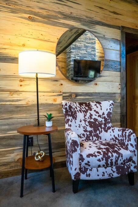 The Big Tex Luxury Cabin Is Epic Брокен-Боу Екстер'єр фото