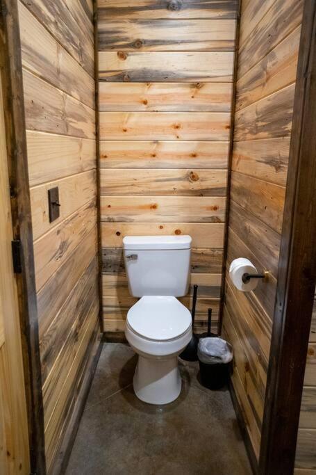 The Big Tex Luxury Cabin Is Epic Брокен-Боу Екстер'єр фото