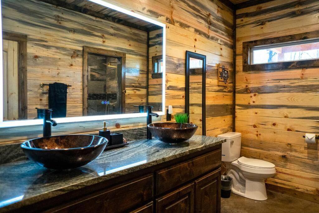 The Big Tex Luxury Cabin Is Epic Брокен-Боу Екстер'єр фото